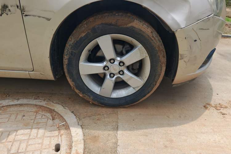 Used Chevrolet Cruze 2012 1.8L SE AT Right Front Wheel Hub