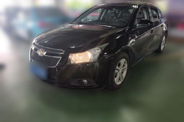 Ojetý Chevrolet Cruze 2013 Hatchback 1.6L Manual Luxury Model