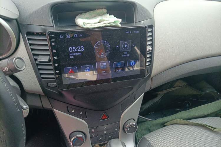 Used Chevrolet Cruze 2013 1.6L SL Grand Edition Automatic Audio And AC Panel
