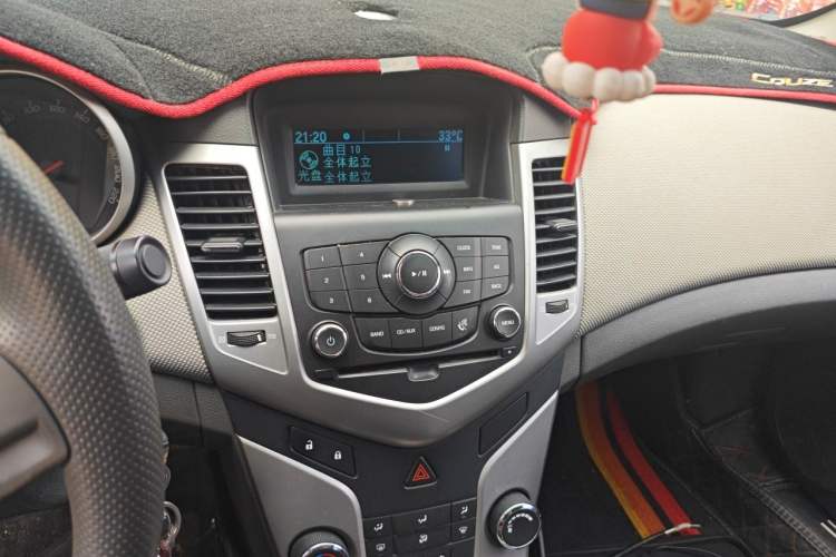 Used Chevrolet Cruze 2013 1.6L SE MT Audio And AC Panel
