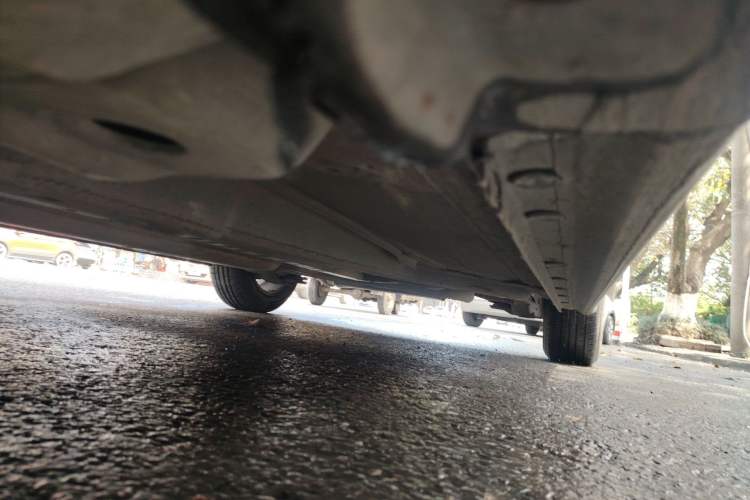 Used Chevrolet Cruze 2013 1.6L SE AT Chassis Front Left