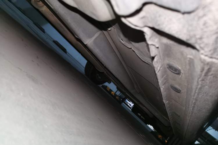 Used Chevrolet Cruze 2013 1.6L SE MT Chassis Front Left