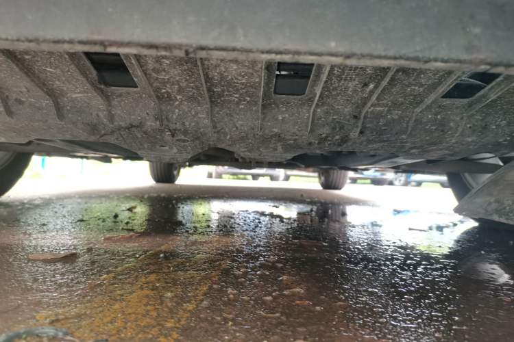 Used Chevrolet Cruze 2013 1.8L SE AT Chassis Front