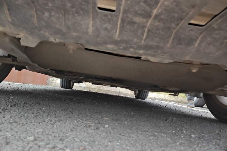 Used Chevrolet Cruze 2013 1.6L SE MT Chassis Front