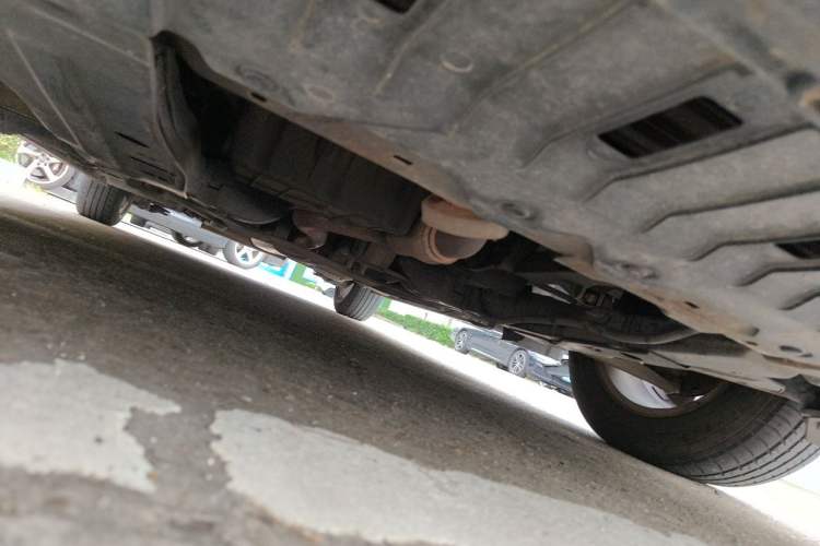 Used Chevrolet Cruze 2013 1.6L SE MT Chassis Front