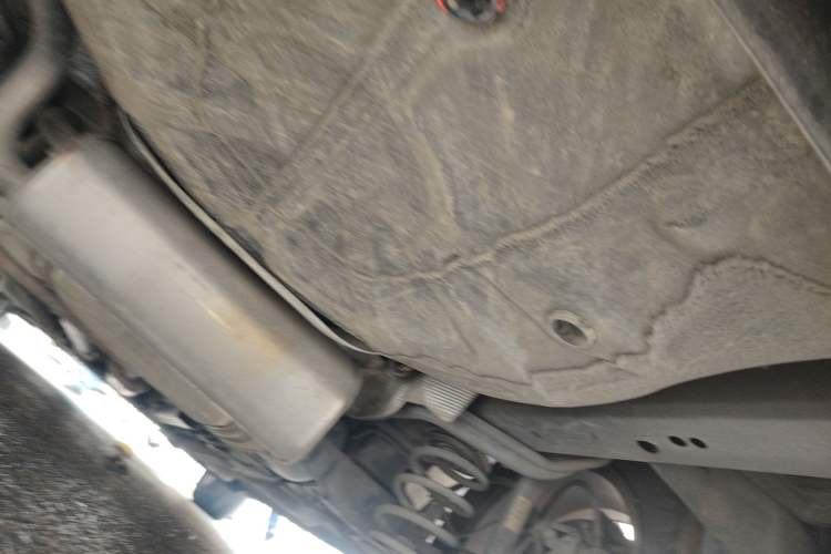 Used Chevrolet Cruze 2013 1.6L SE AT Chassis Rear
