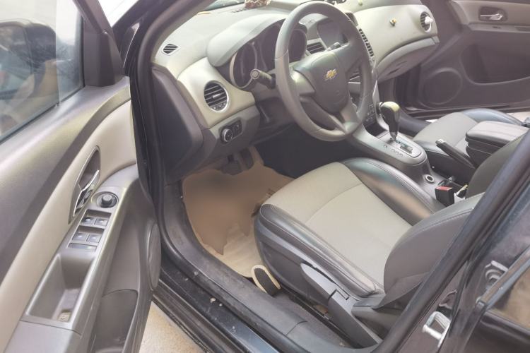 Used Chevrolet Cruze 2013 1.6L SL Grand Edition Automatic Driver Seat