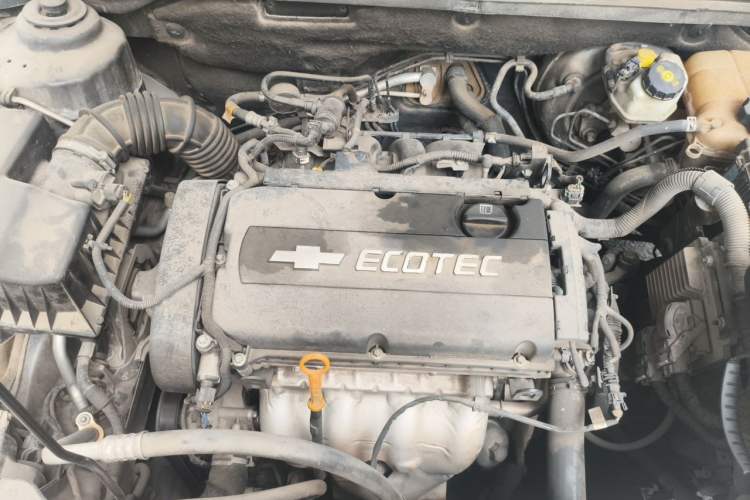 Used Chevrolet Cruze 2013 1.6L SE MT Engine Bay