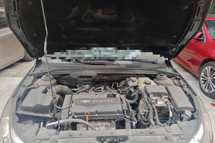Used Chevrolet Cruze 2013 1.6L SE MT Engine Bay