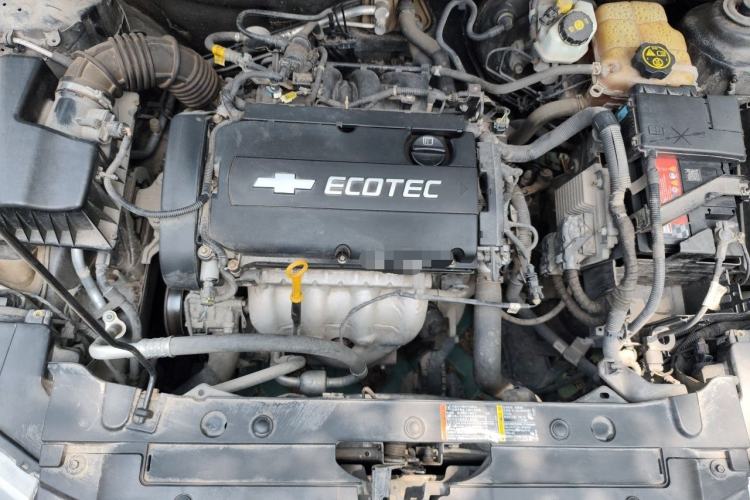 Used Chevrolet Cruze 2013 1.6L SE MT Engine Bay