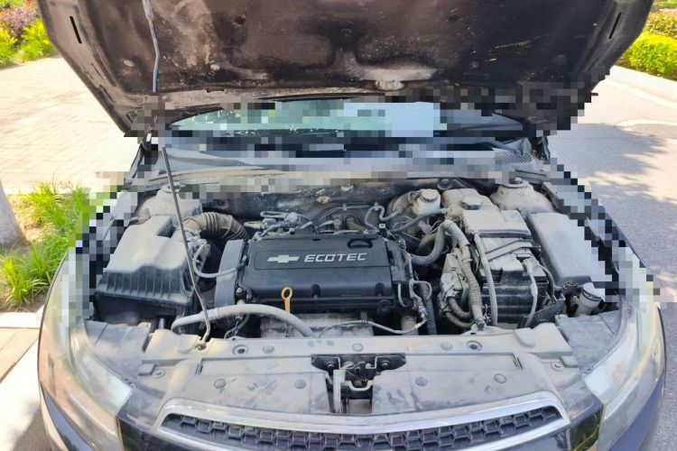 Used Chevrolet Cruze 2013 1.6L SE MT Engine Bay
