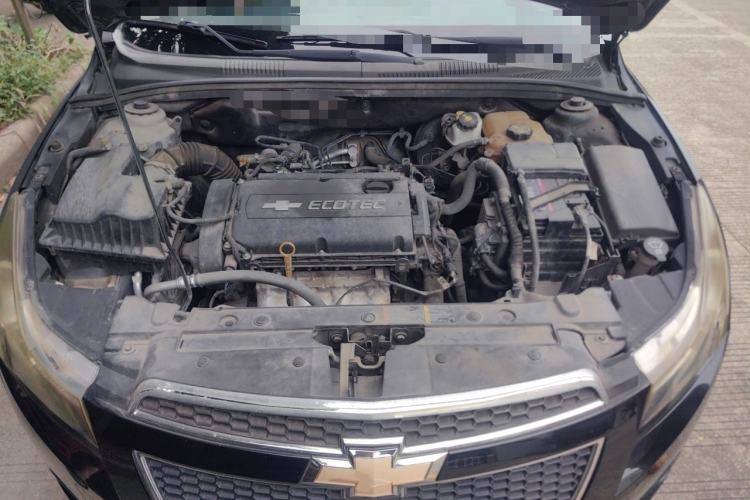 Used Chevrolet Cruze 2013 1.6L SE MT Engine Bay