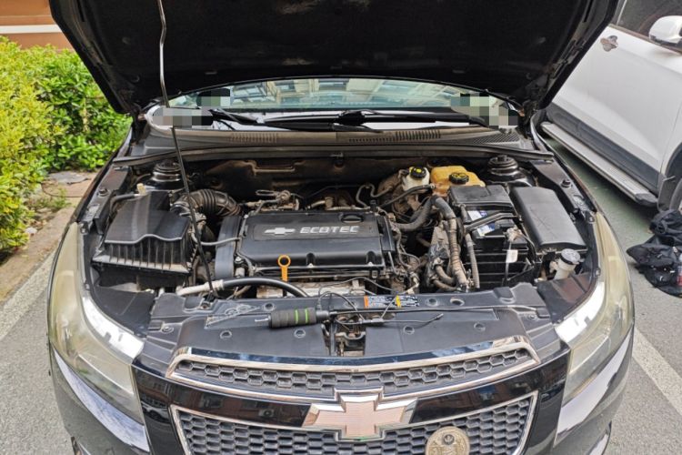 Used Chevrolet Cruze 2013 1.6L SL MT Engine Bay