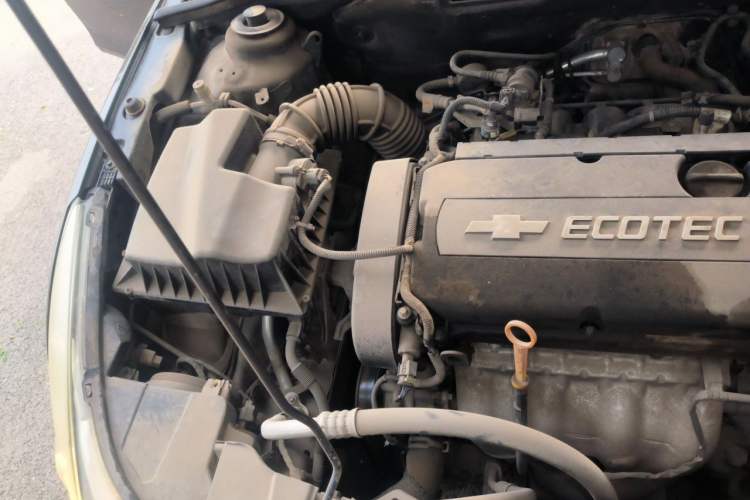Used Chevrolet Cruze 2013 1.6L SE MT Engine Bay Right