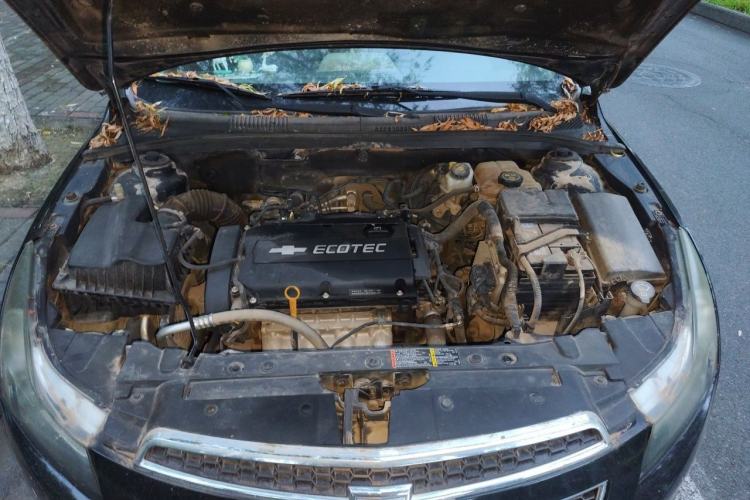 Used Chevrolet Cruze 2013 1.6L SE MT Engine Bay
