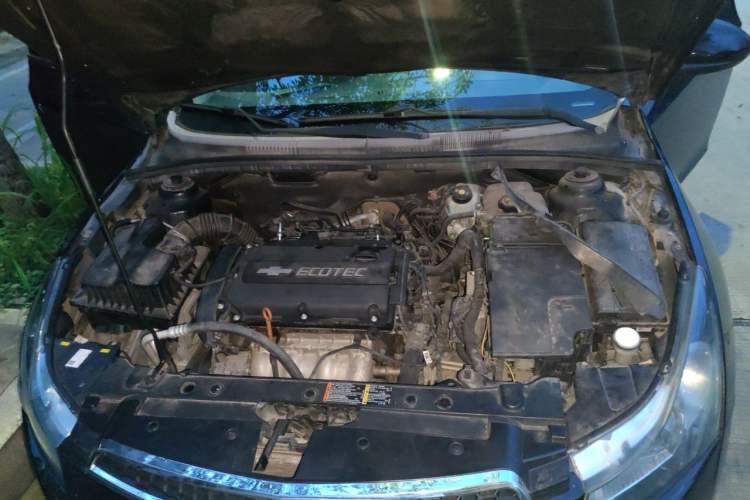 Used Chevrolet Cruze 2013 1.8L SE AT Engine Bay