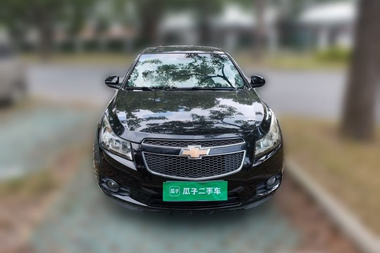 Used Chevrolet Cruze 2013 1.6L SE MT Front