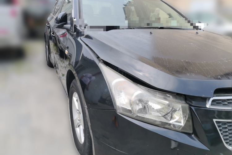 Used Chevrolet Cruze 2013 1.6L SL MT Front Right 45 Deg