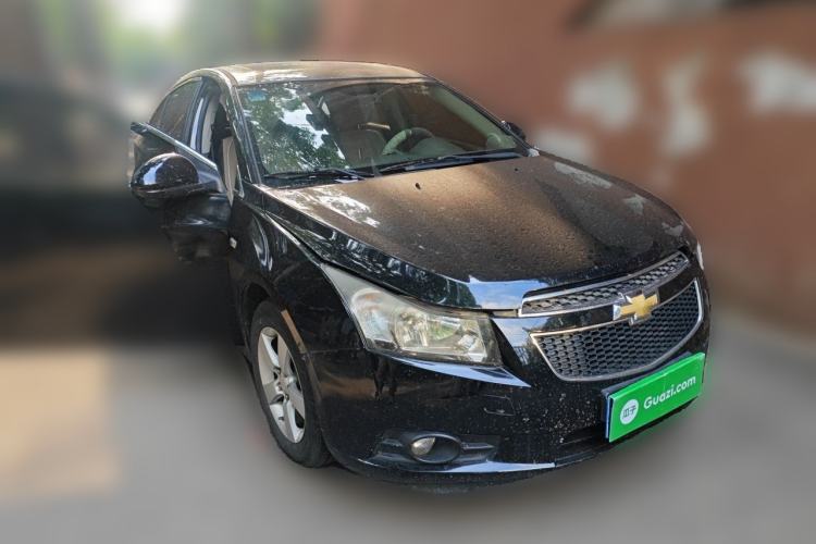 Used Chevrolet Cruze 2013 1.6L SE MT Front Right 45 Deg