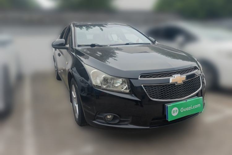 Used Chevrolet Cruze 2013 1.6L SE MT Front Right 45 Deg