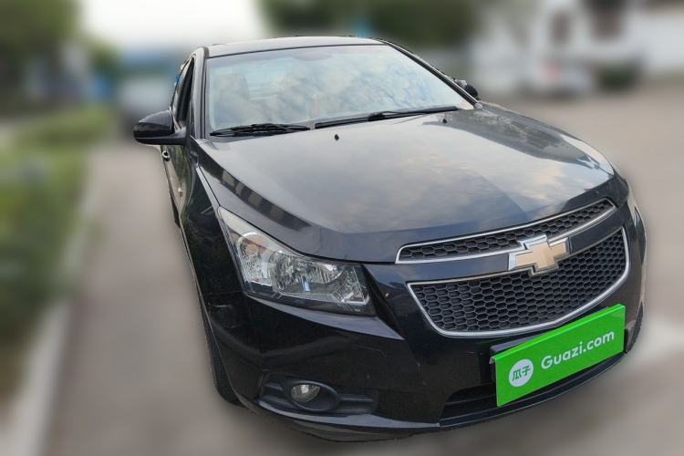 Used Chevrolet Cruze 2013 1.6L SE MT Front Right 45 Deg