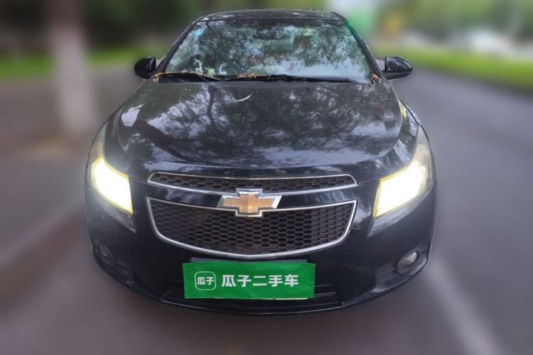 Used Chevrolet Cruze 2013 1.6L SE MT Front