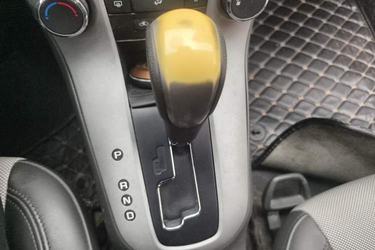Used Chevrolet Cruze 2013 1.6L SL Grand Edition Automatic Gear Lever