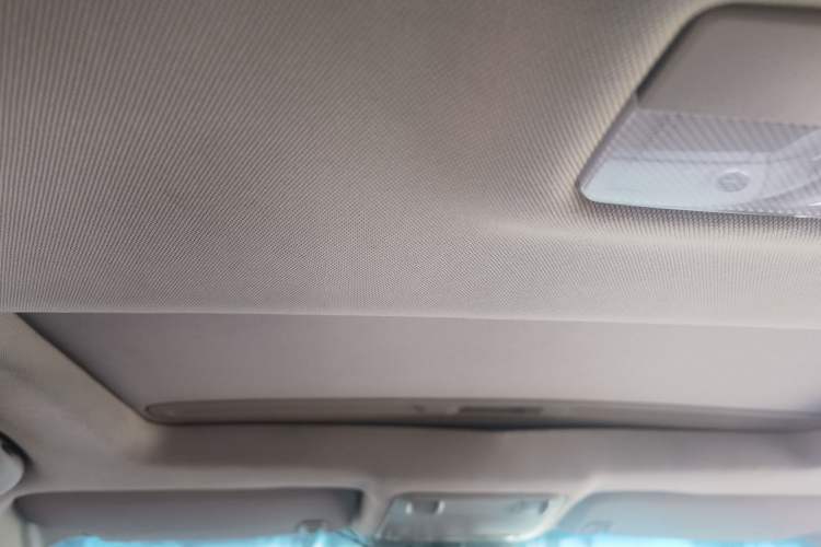 Used Chevrolet Cruze 2013 1.6L SE MT Headliner