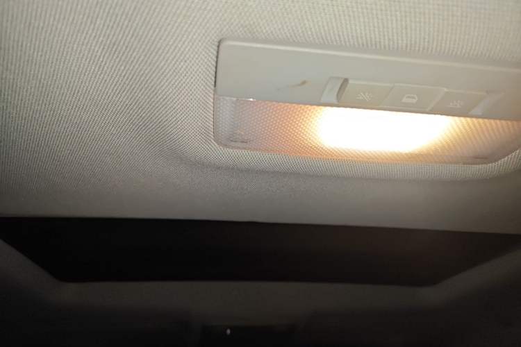Used Chevrolet Cruze 2013 1.8L SE AT Headliner