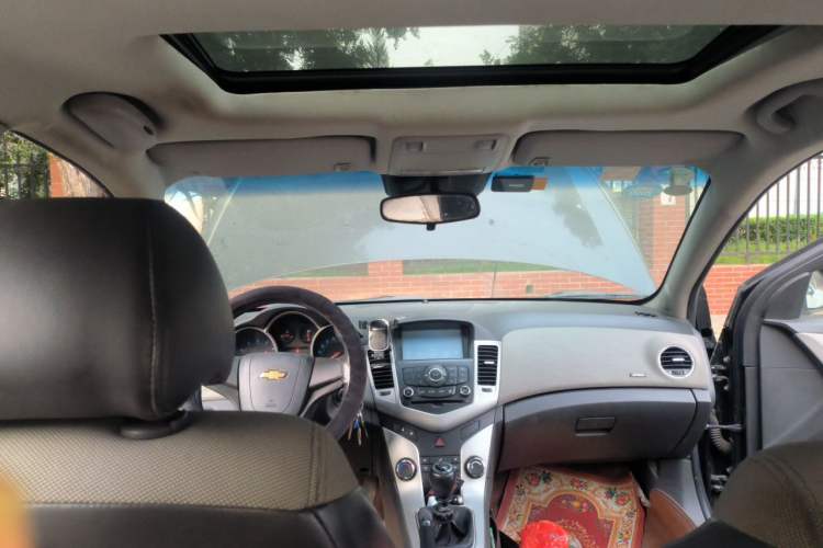 Used Chevrolet Cruze 2013 1.6L SE MT Headliner