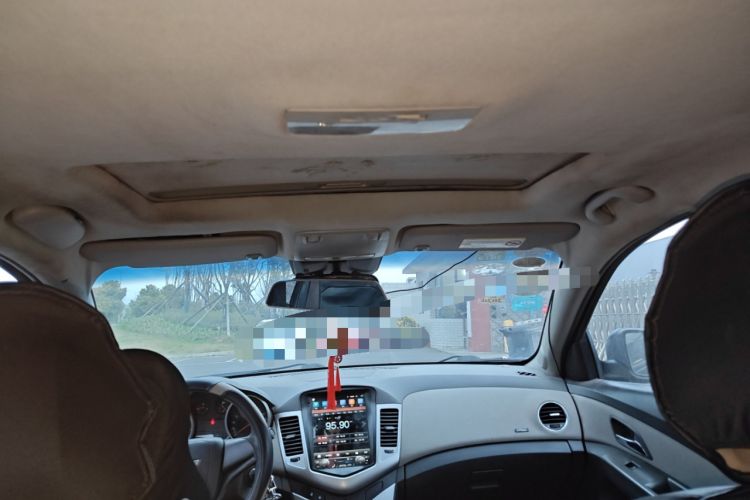 Used Chevrolet Cruze 2013 1.6L SE MT Headliner