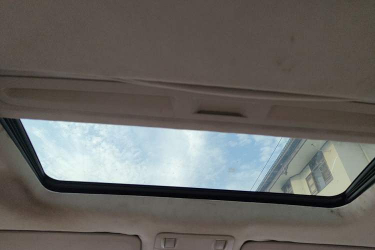 Used Chevrolet Cruze 2013 1.6L SE MT Headliner