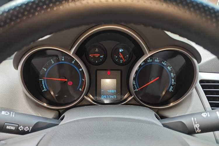 Used Chevrolet Cruze 2013 1.6L SL MT Instrument Cluster