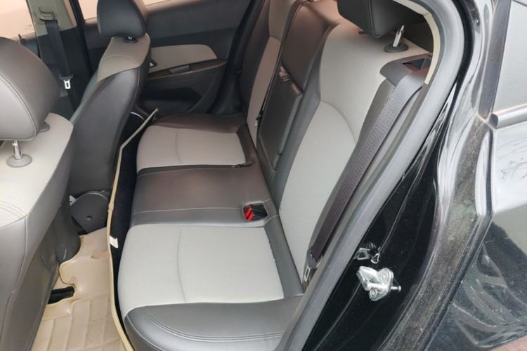 Used Chevrolet Cruze 2013 1.8L SE AT Left Rear Seat