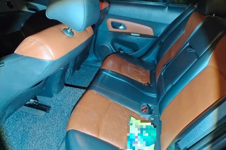 Used Chevrolet Cruze 2013 1.6L SE MT Left Rear Seat
