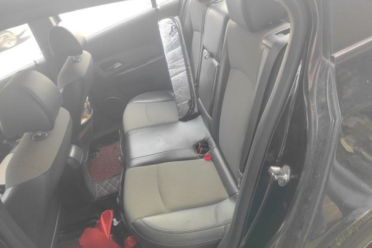 Used Chevrolet Cruze 2013 1.8L SE AT Left Rear Seat