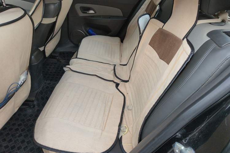 Used Chevrolet Cruze 2013 1.6L SE MT Left Rear Seat