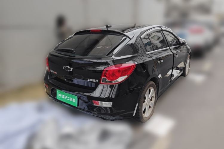 Used Chevrolet Cruze 2013 Hatchback 1.6T Automatic Flagship Model Rear Right 45 Deg