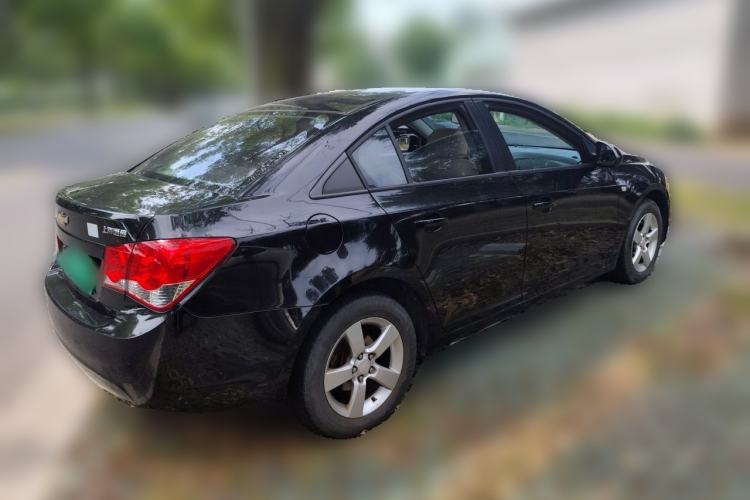 Used Chevrolet Cruze 2013 1.6L SE MT Rear Right 45 Deg