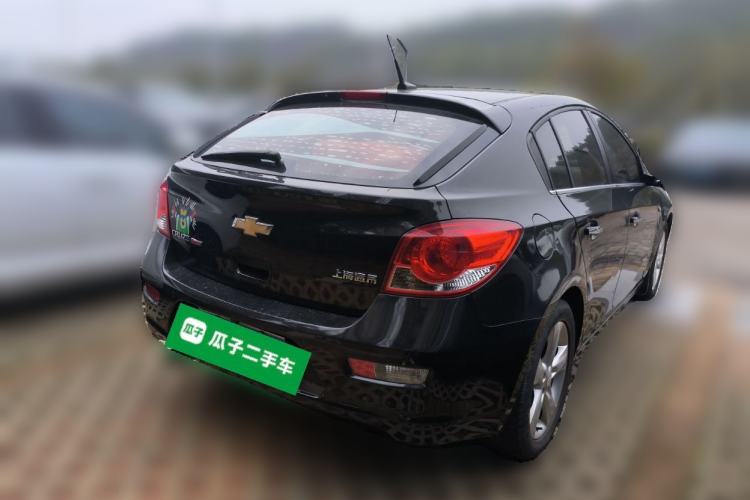 Used Chevrolet Cruze 2013 Hatchback 1.6T Automatic Flagship Model Rear Right 45 Deg