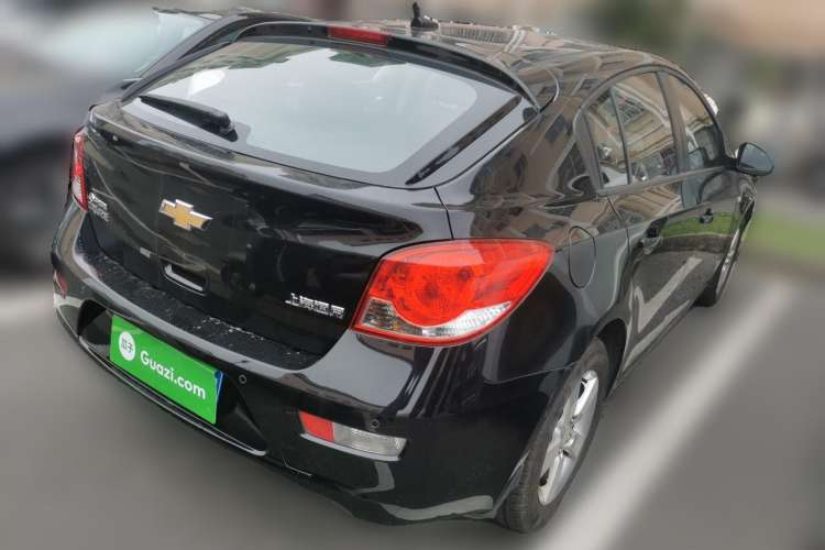 Used Chevrolet Cruze 2013 Hatchback 1.6L Manual Luxury Model Rear Right 45 Deg
