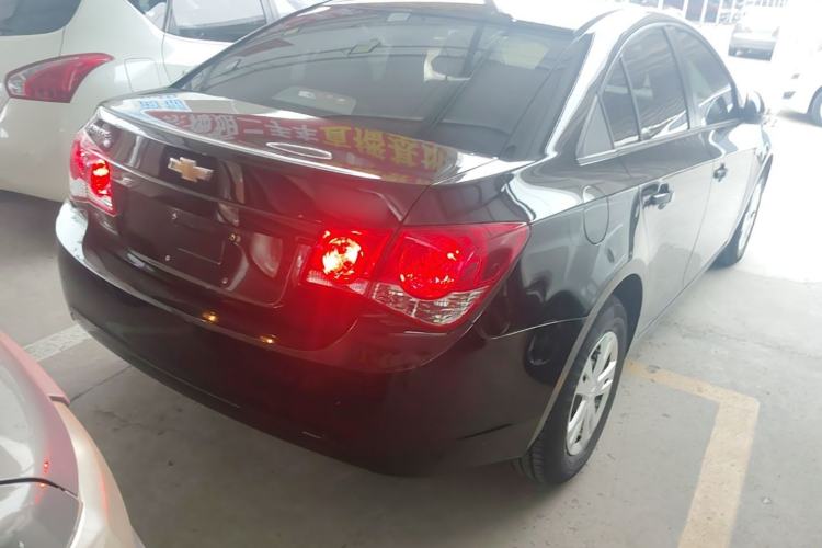 Used Chevrolet Cruze 2013 1.6L SL MT Rear Right 45 Deg