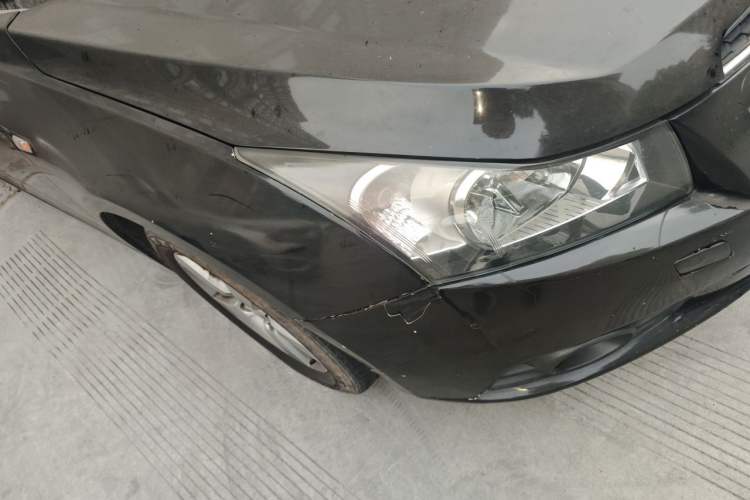 Used Chevrolet Cruze 2013 1.6L SE MT Right Front Headlight