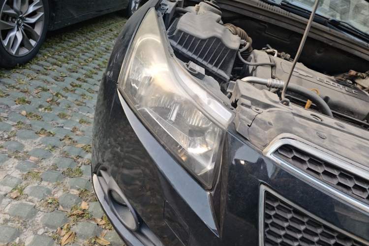 Used Chevrolet Cruze 2013 1.8L SE AT Right Front Headlight