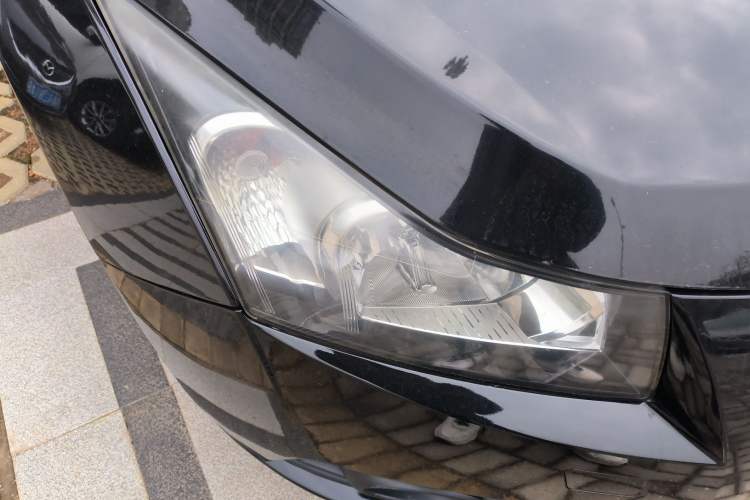 Used Chevrolet Cruze 2013 Hatchback 1.6T Automatic Flagship Model Right Front Headlight