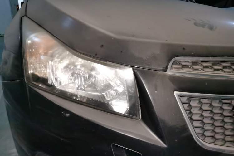 Used Chevrolet Cruze 2013 1.6L SE MT Right Front Headlight