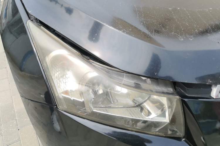 Used Chevrolet Cruze 2013 1.6L SL MT Right Front Headlight