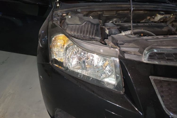 Used Chevrolet Cruze 2013 1.8L SE WTCC Edition AT Right Front Headlight