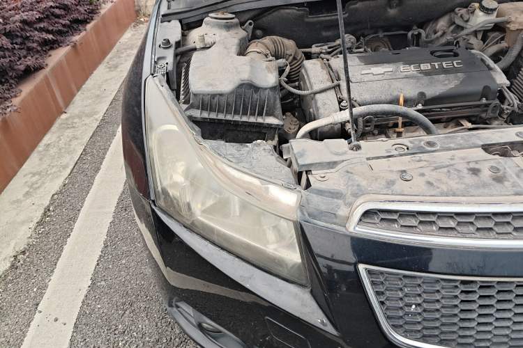 Used Chevrolet Cruze 2013 1.6L SE MT Right Front Headlight