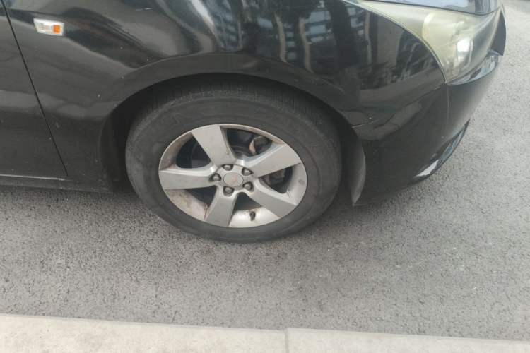 Used Chevrolet Cruze 2013 1.6L SE MT Right Front Wheel Hub